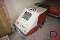 Lagerfund Konvolut gebr. Maschinen darunter Fußbodenreiniger teils defekt