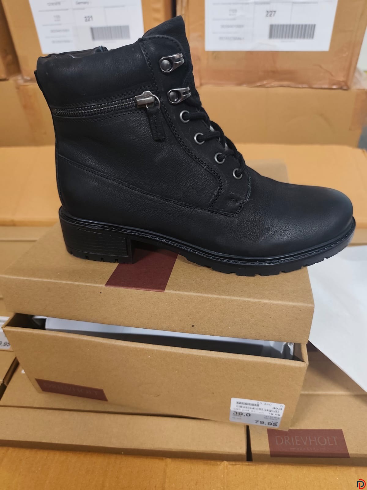 486 Paar Damen Markenschuhe Marke Driefholt- Neuware