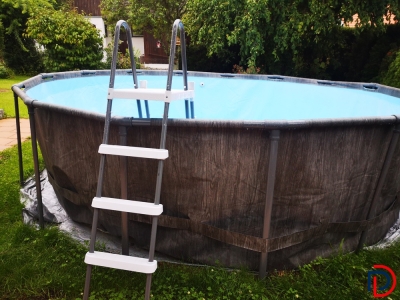 Bild 1 Gartenpool